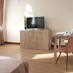 Hotel Self Check-in семеен рудин