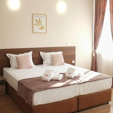 Self Check-in семеен рудин * סטרה זגורה